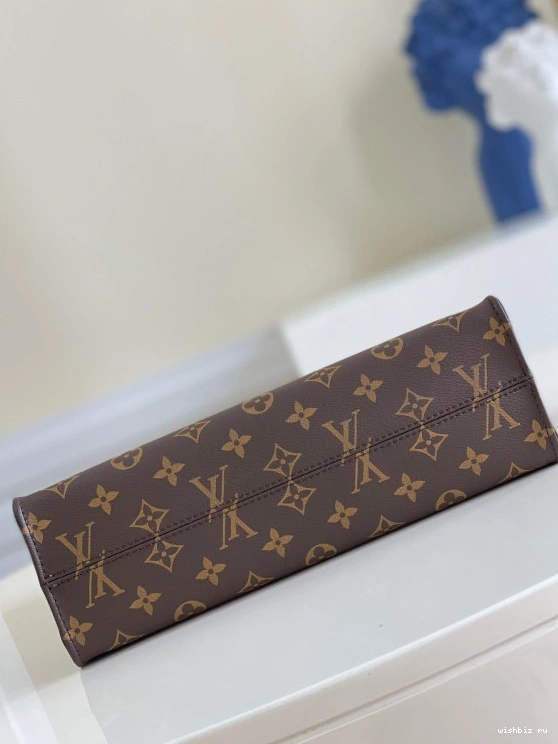 WIS PETIT SAC PLAT LOUIS VUITTON 1205